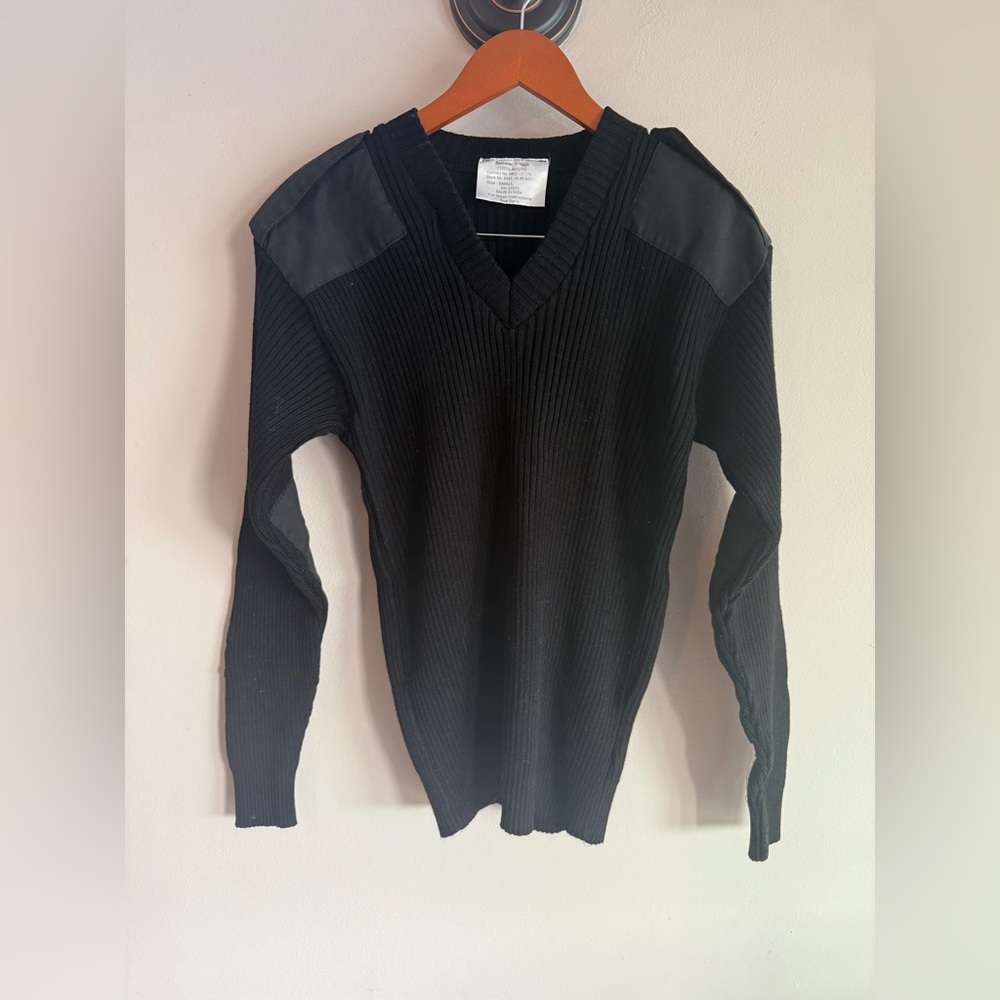 Mens Black Military Commando Sweater V-Neck Ribbed Knit Tactical Pullover Small